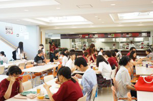 無料学食体験の様子