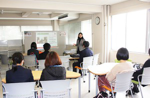 教育学科の体験授業